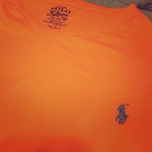 Polo Vneck soft cotton T-shirt L